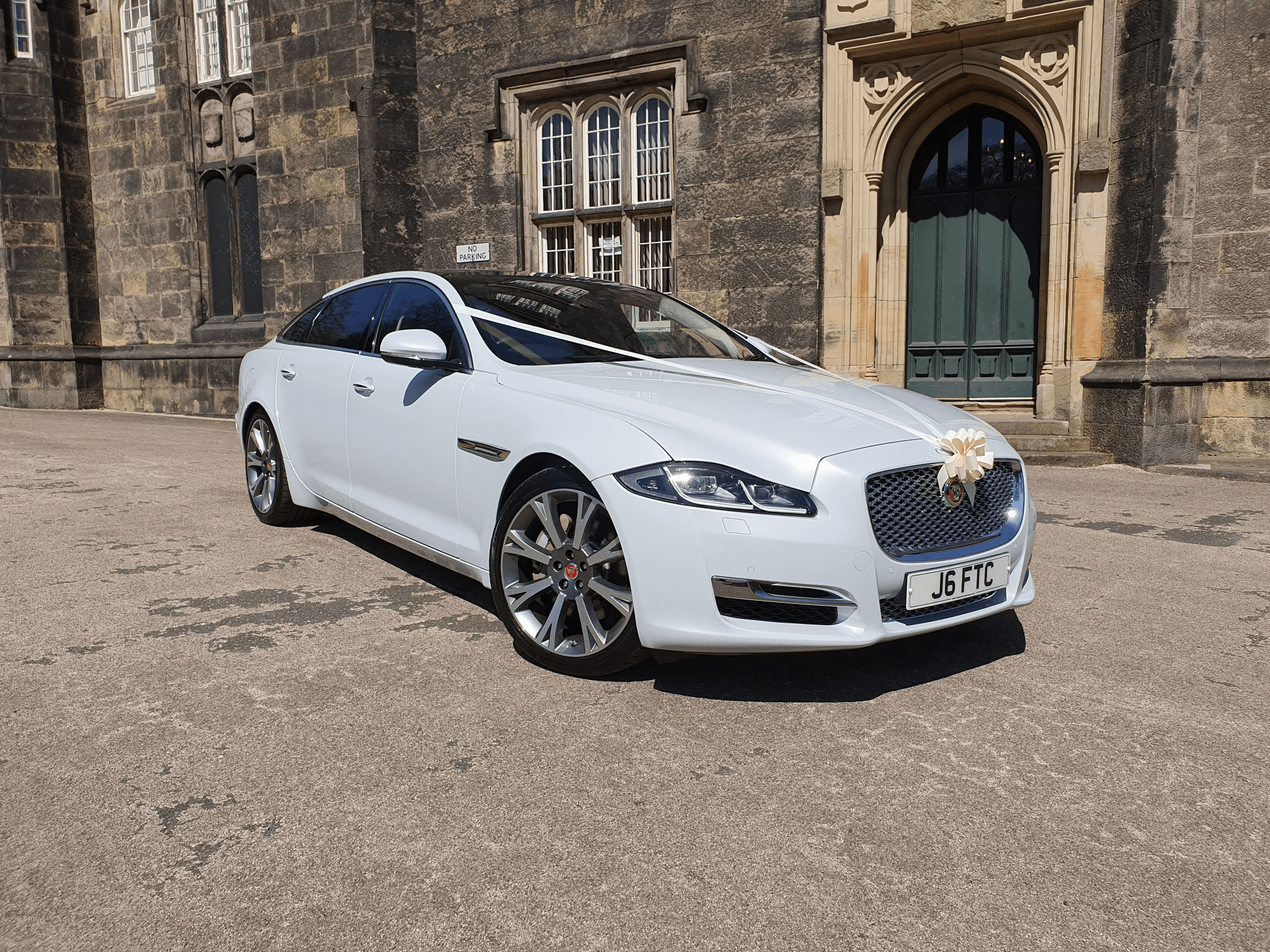 Jaguar XJL min min